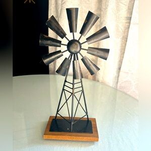 Windmill table decoration